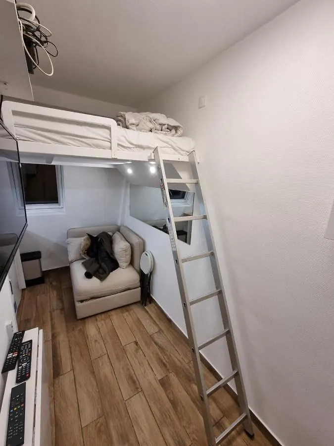 Le Studio Du Palais Paris Apartment